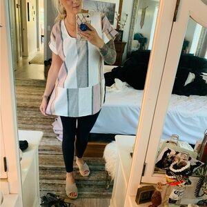 Women’s Shades of Linen Tunic